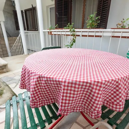 Apartment By The Sea Podgora, Makarska - 11469 *