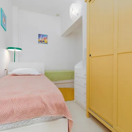 아파트 By The Sea Podgora, Makarska - 11469